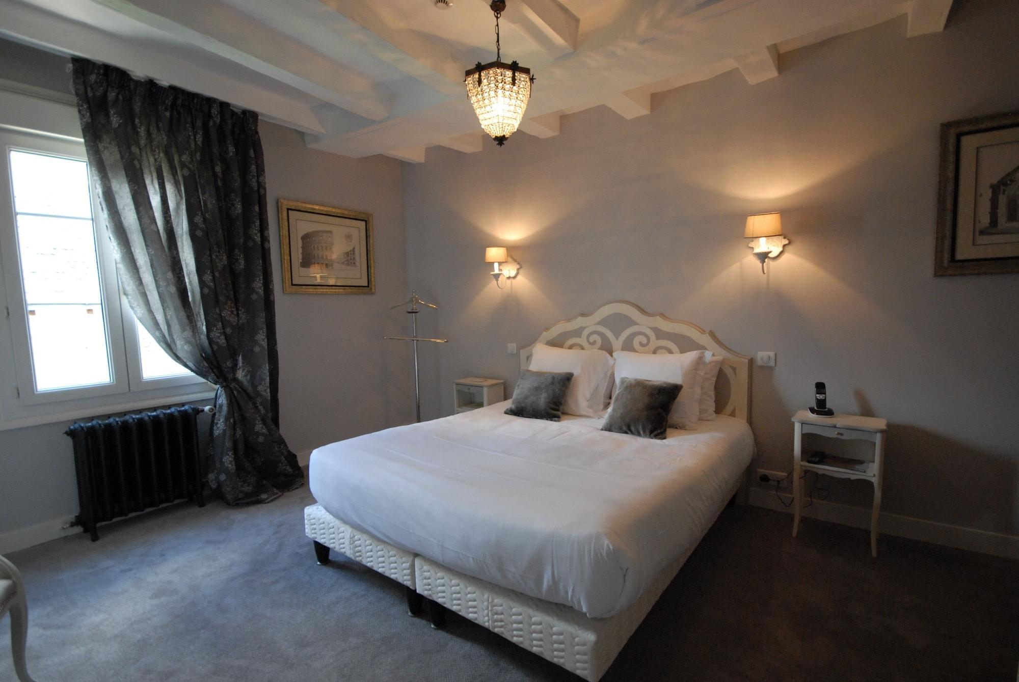 Hôtel le Cheval Blanc Blere Buitenkant foto
