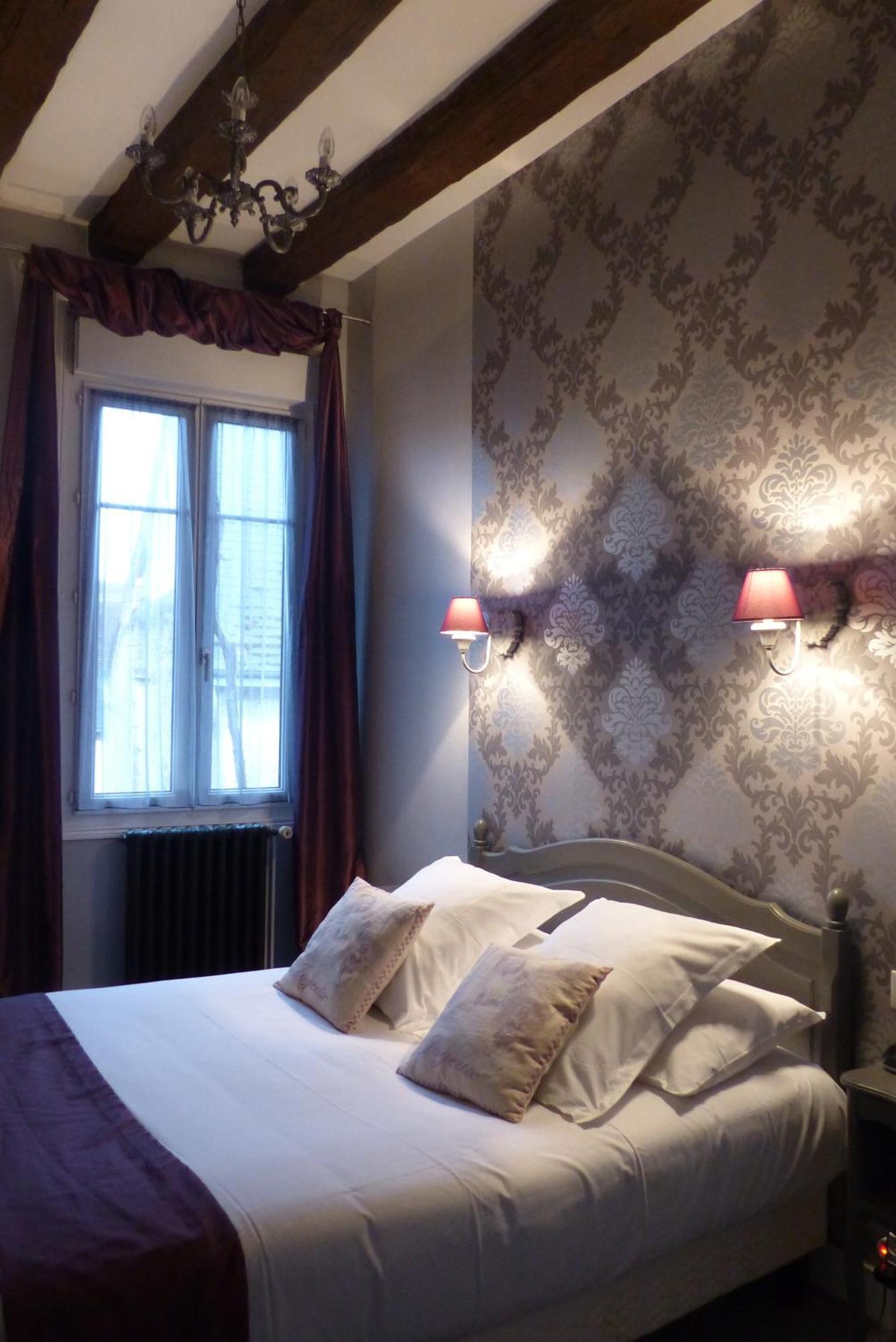 Hôtel le Cheval Blanc Blere Buitenkant foto